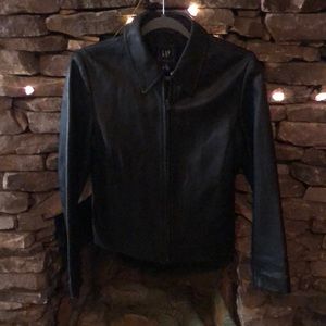 VTG Gap Genuine Leather Jacket Black Y2K size Small never worn. New.